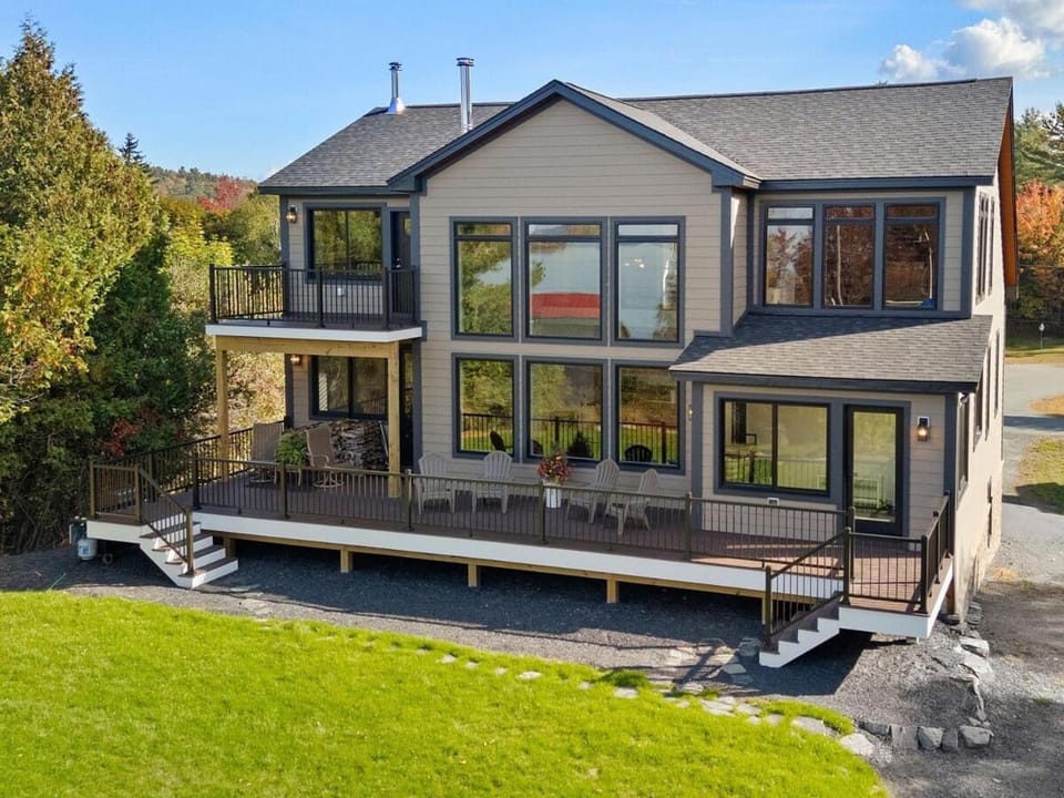 Property building, Patio, Day, Natural landscape, View (from property/room), Balcony/Terrace