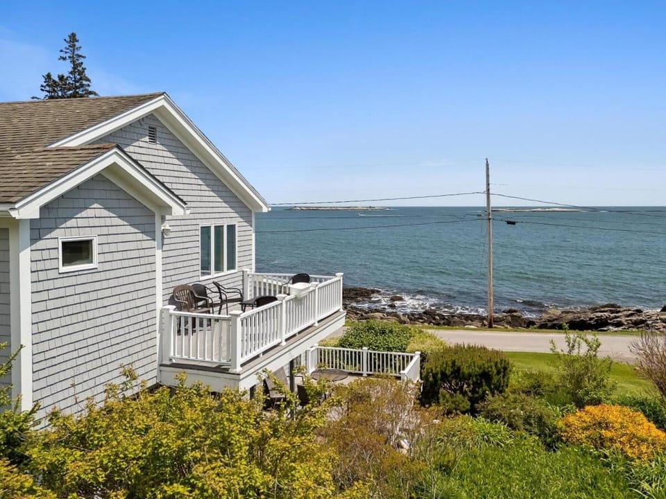 Property building, Day, Lake view