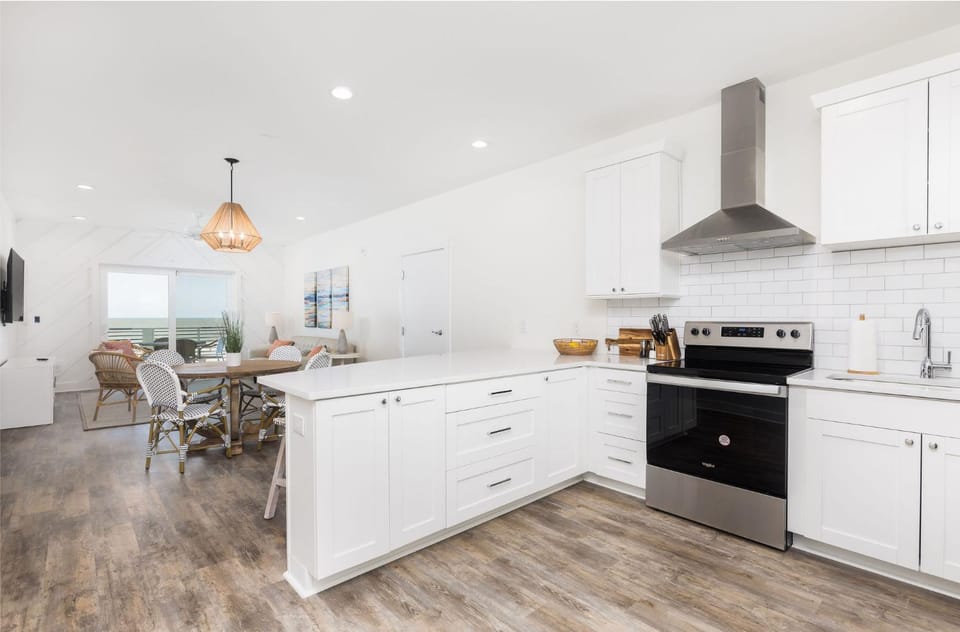 East Arctic Ave 115 - 2B - Coral Apartment in Folly Beach