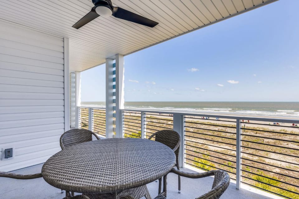 East Arctic Ave 115 - 2B - Coral Apartment in Folly Beach