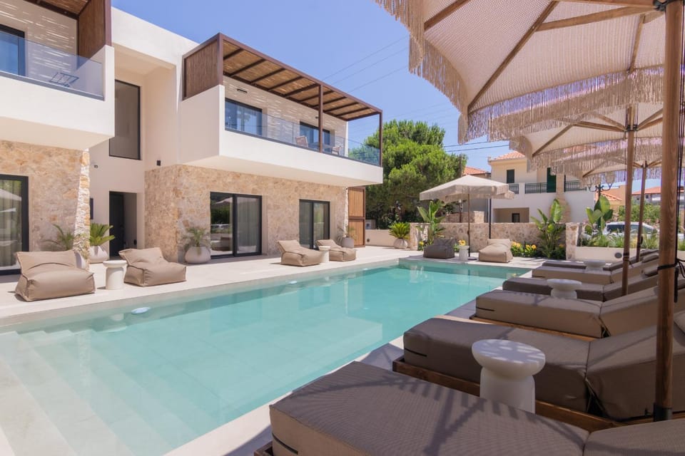 Property building, Pool view
