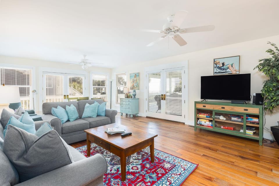 East Ashley Avenue 1408 - McCarolina House in Folly Beach
