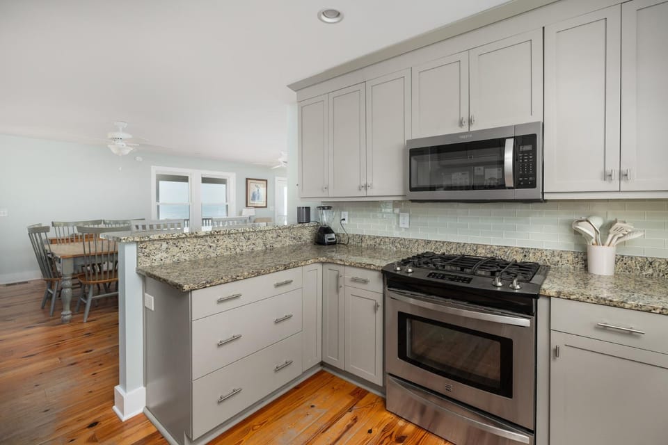 Day, Kitchen or kitchenette, Dining area, Sea view, furniture, microwave, oven, stove