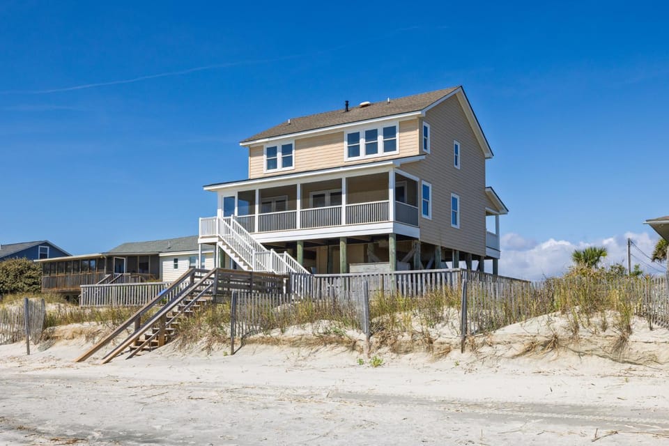 Property building, Day, Beach