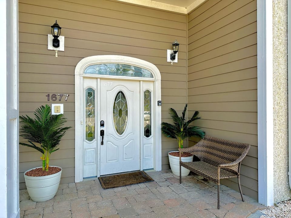 East Ashley Avenue 1677A - Sunkissed House in James Island