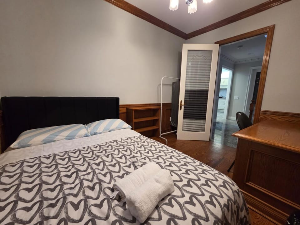 Executive Room in North York Centre Bed and Breakfast in Toronto