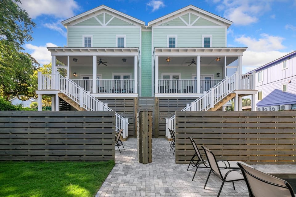 East Hudson Ave 0108 - Cottages Del Mar Collection - 15 Bedrooms House in Folly Beach