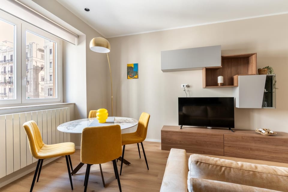 Communal lounge/ TV room, Living room, Seating area