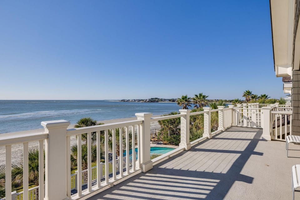 Day, Natural landscape, Balcony/Terrace, Beach, Sea view, Swimming pool
