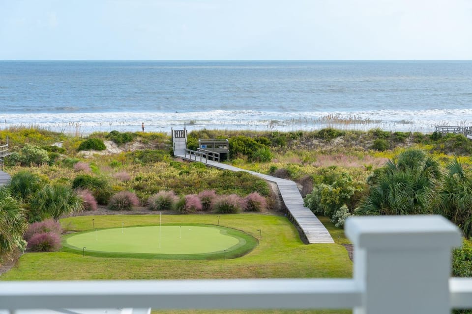 Palm Blvd 2400 - Endless Summer House in Isle of Palms