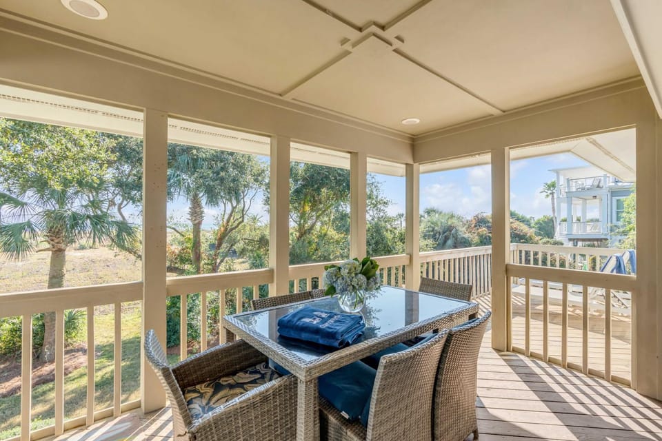 Palm Blvd 3404 - Sand Castle House in Isle of Palms