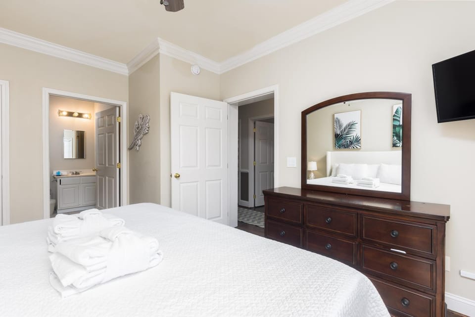 Pavilion Watch 2G - Topsail Apartment in Folly Beach