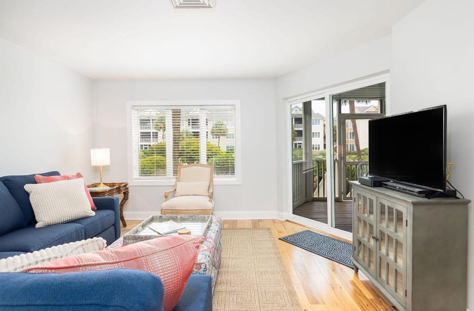 Port O Call C102 - Beachside Bliss Apartment in Wild Dunes