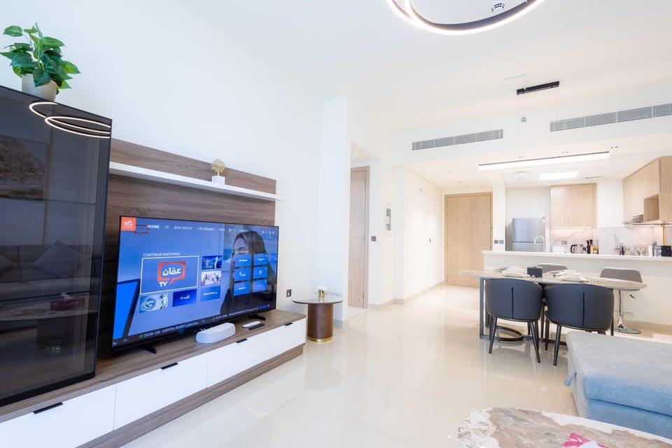 Sophisticated 1BR near the Sea in Bay Residences Apartment in Ras al Khaimah