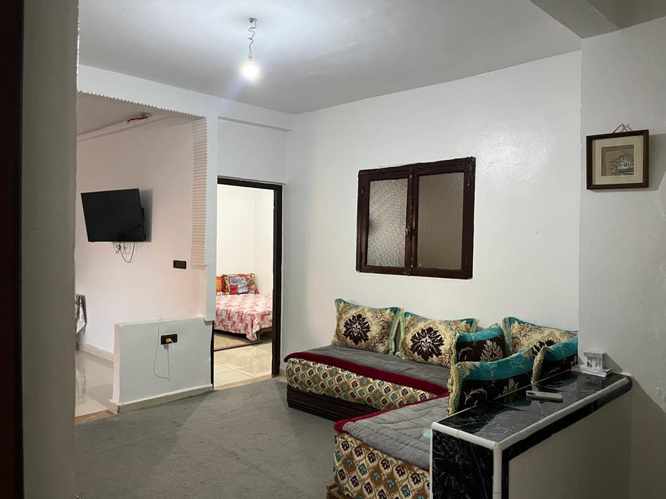Bel appartement spacieux de 100m avec cour Apartment in Tangier-Tétouan-Al Hoceima