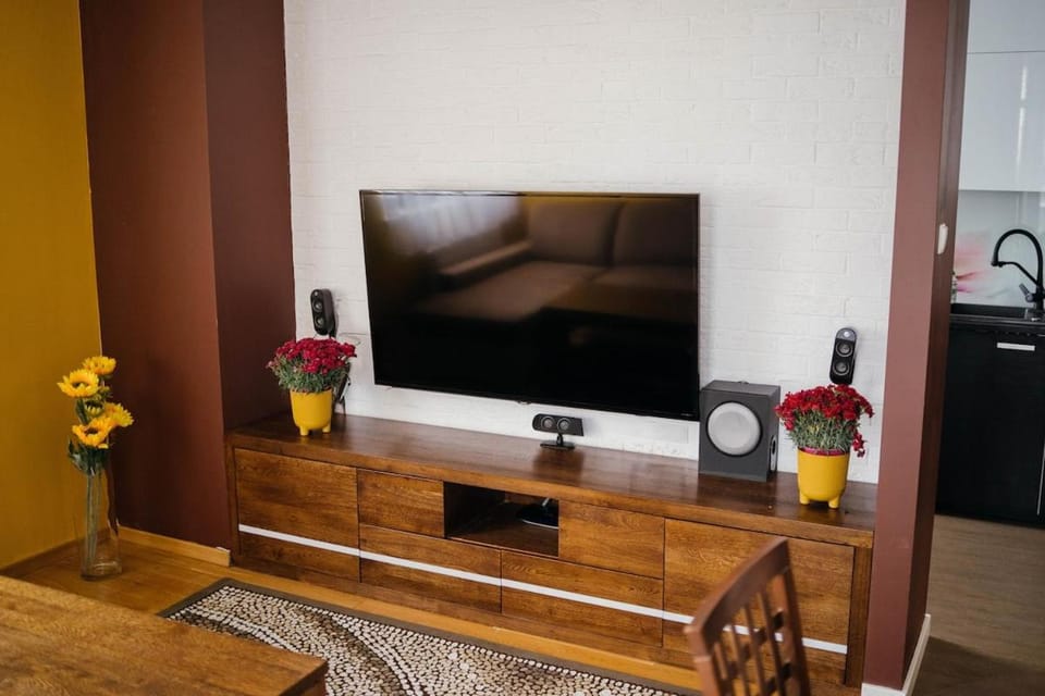 Communal lounge/ TV room, TV and multimedia, Evening entertainment