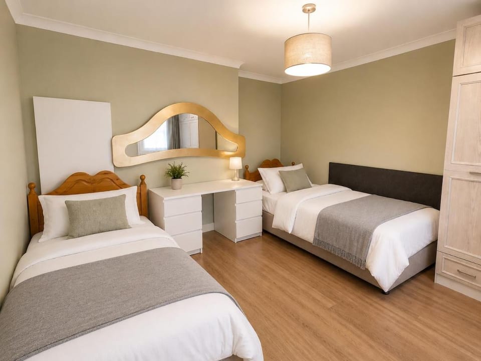 Bed, Bedroom