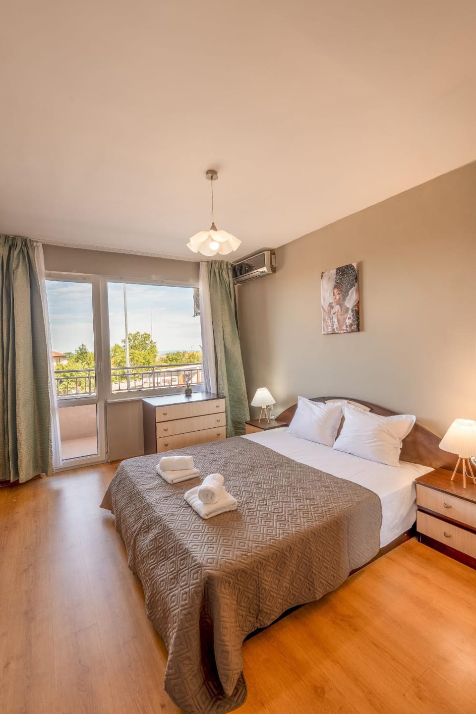 Bed, Day, Bedroom