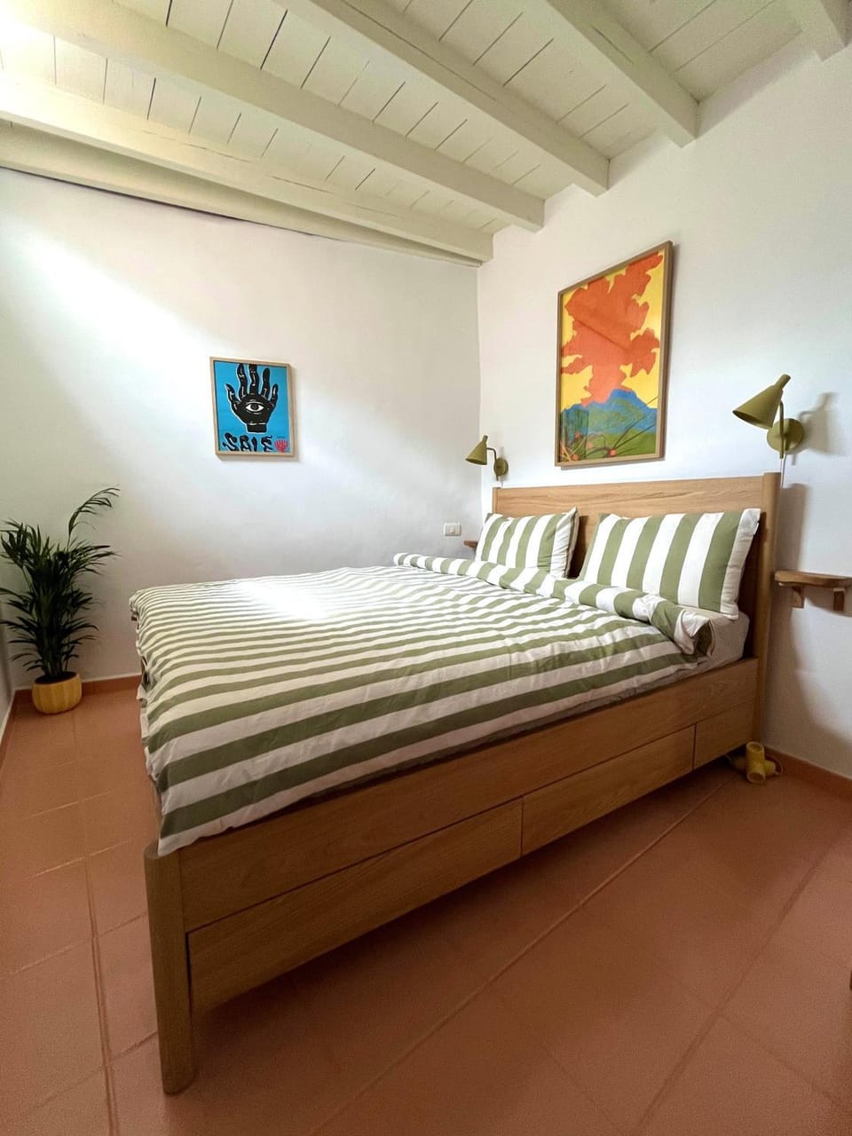 Bed, Bedroom