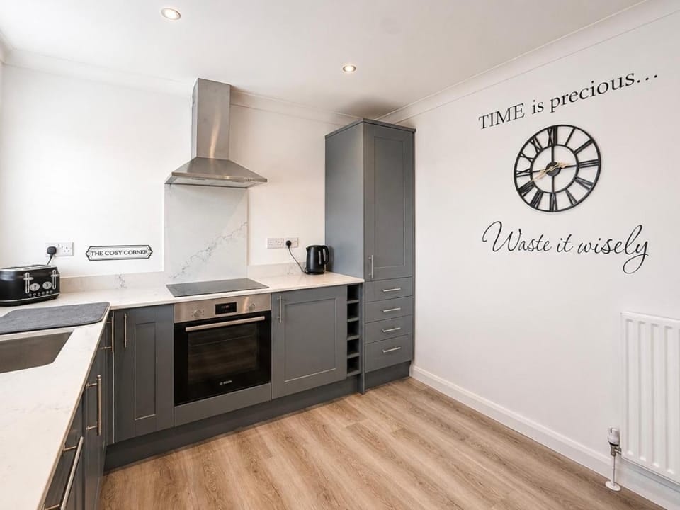 Kitchen or kitchenette, oven, stove, stove, kitchen