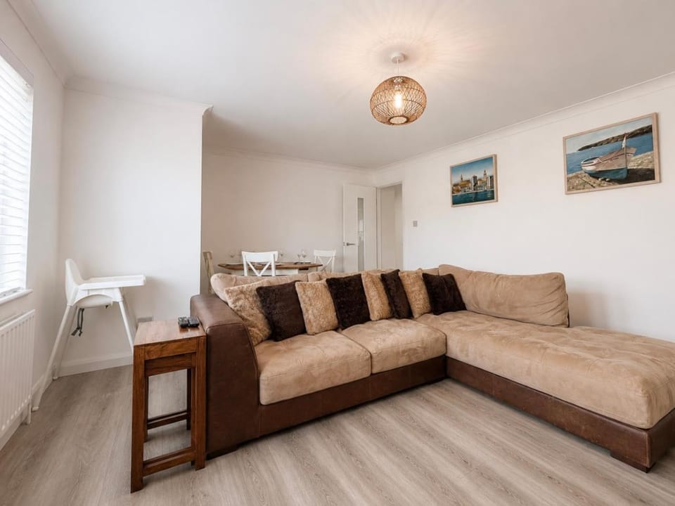 Living room, heating