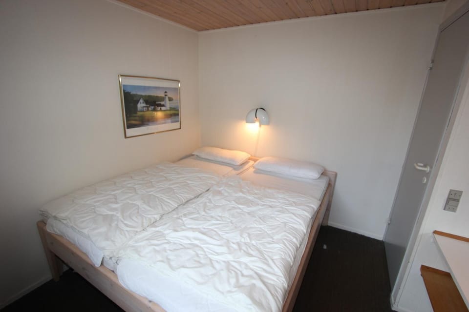 Spitze DK Ferienhaus Marielyst mit Sauna und Kinderspielhaus House in Væggerløse