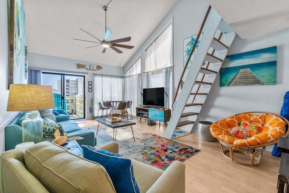 Beachfront Paradise with Stunning Gulf Views House in West Beach