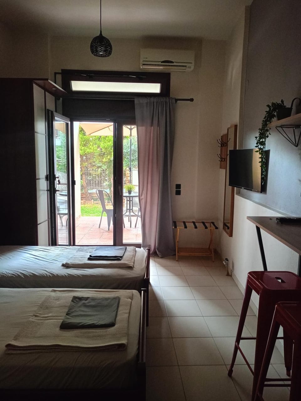 The OLIVE TREE Room Apartment in Halkidiki