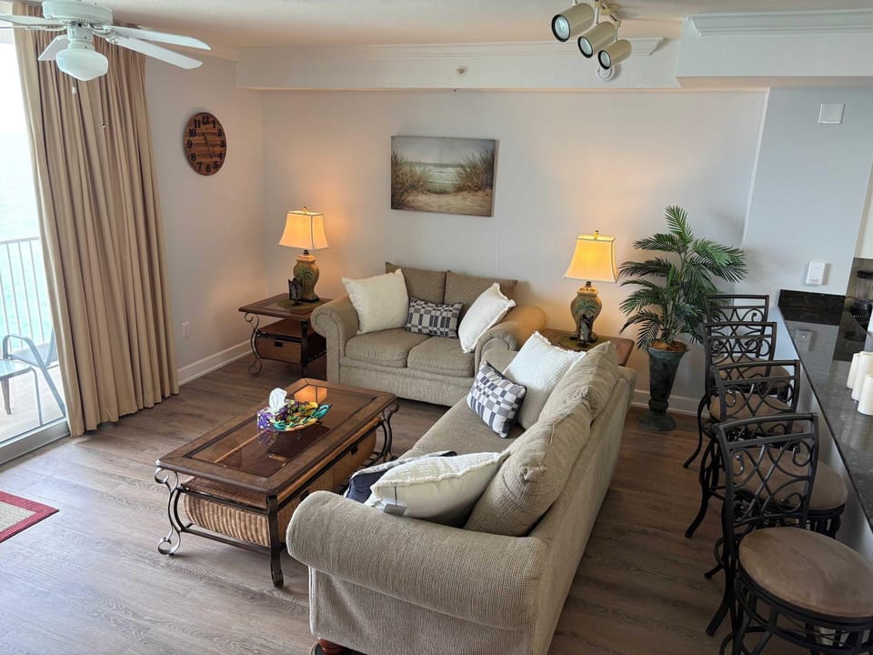 Oceanfront Condo with Shared Pool Hot Tub & Gym House in Panama City Beach