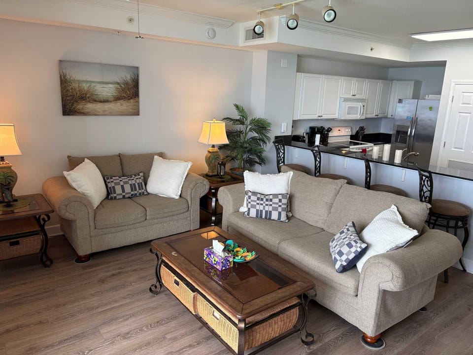 Oceanfront Condo with Shared Pool Hot Tub & Gym House in Panama City Beach