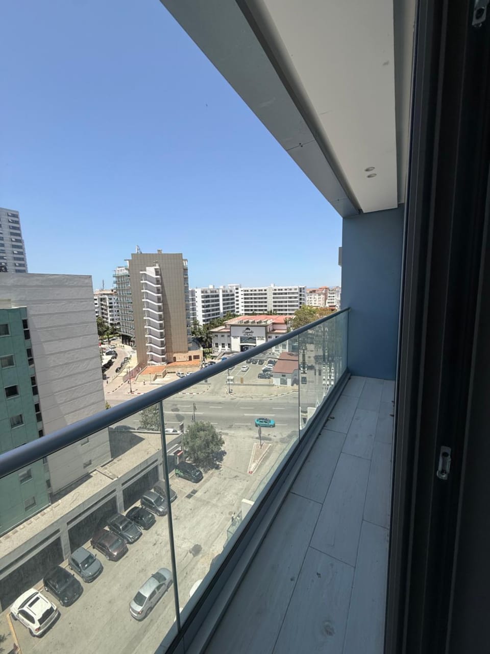 Day, Neighbourhood, View (from property/room), Balcony/Terrace, City view, Street view