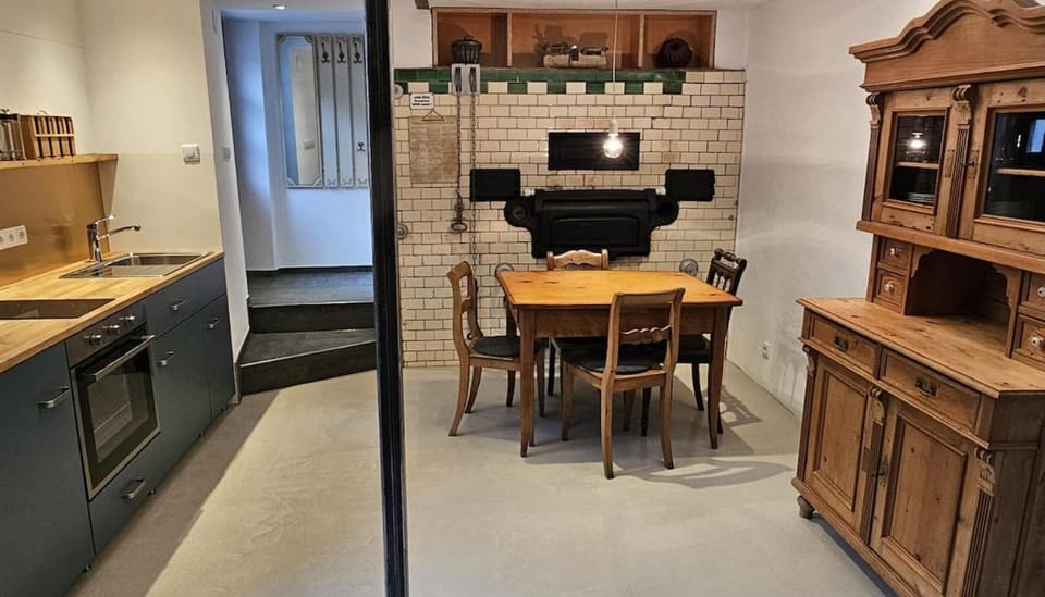 Dining area, kitchen