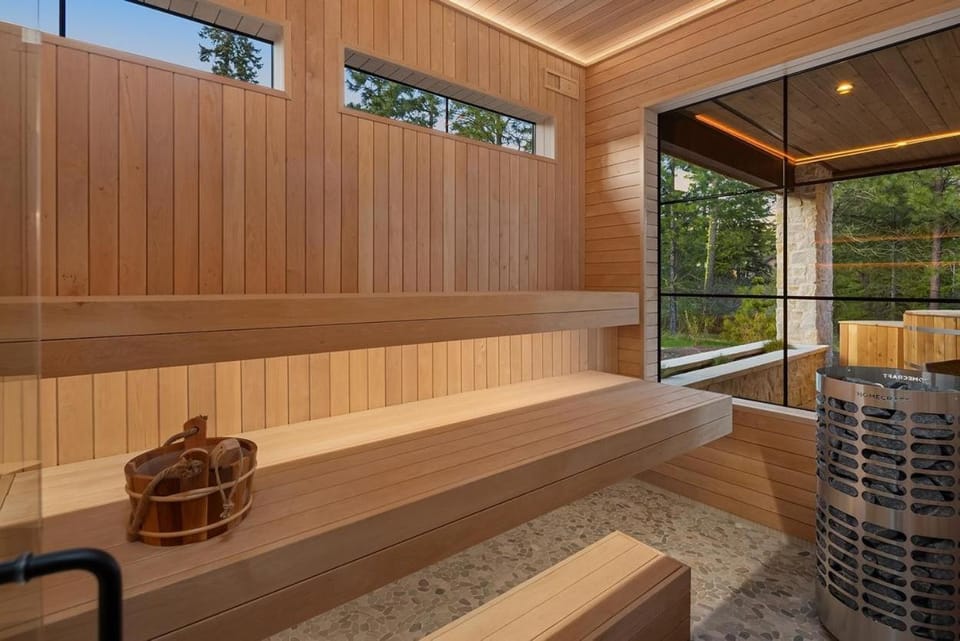 Chalet Grace House in Ronald