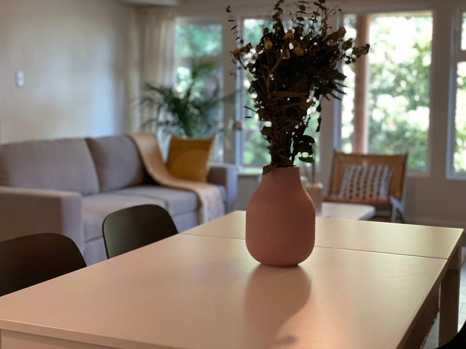 1-Bedroom Apartment House in North Vancouver