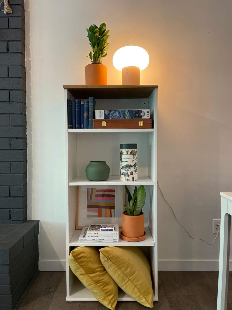 1-Bedroom Apartment House in North Vancouver