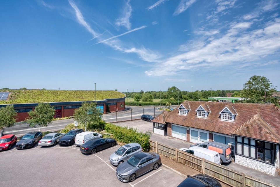 Property building, Day, Neighbourhood, Location