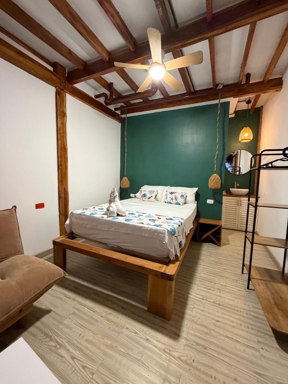 Bed, Photo of the whole room, Bedroom, fireplace