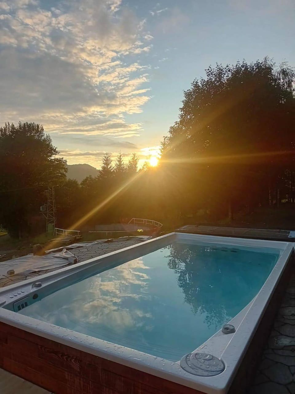 Swimming pool