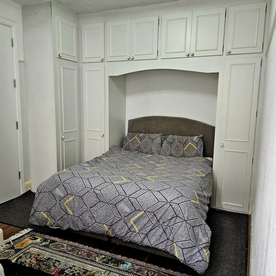 Little Venice Apartment in City of Westminster