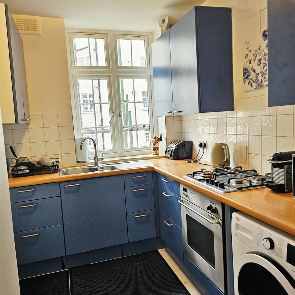 Little Venice Apartment in City of Westminster