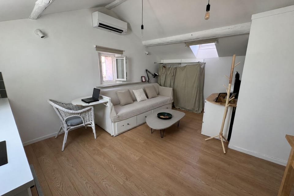 LE NID/CALME/PROCHE GARE/bon quartier Apartment in Marseille