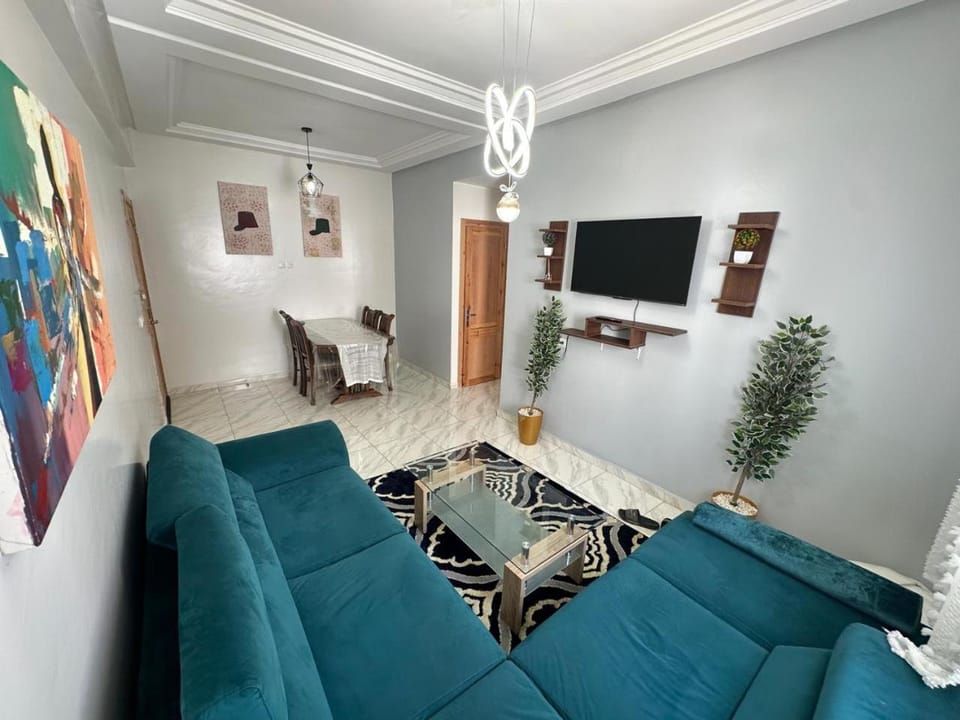 Communal lounge/ TV room, TV and multimedia, Living room