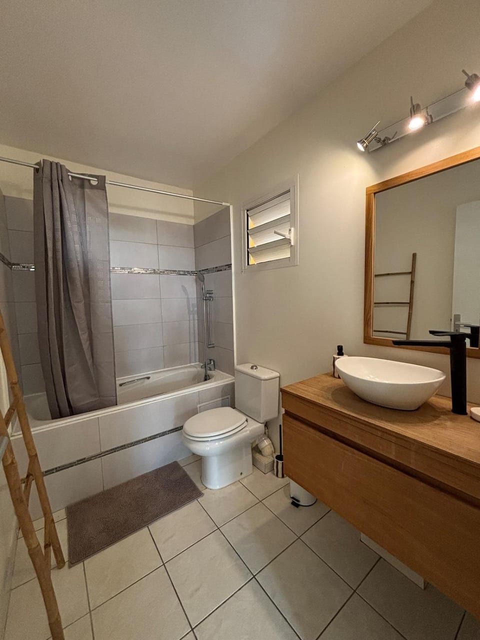 Casa Cara, T2 proche plages - Tartane Apartment in La Trinité