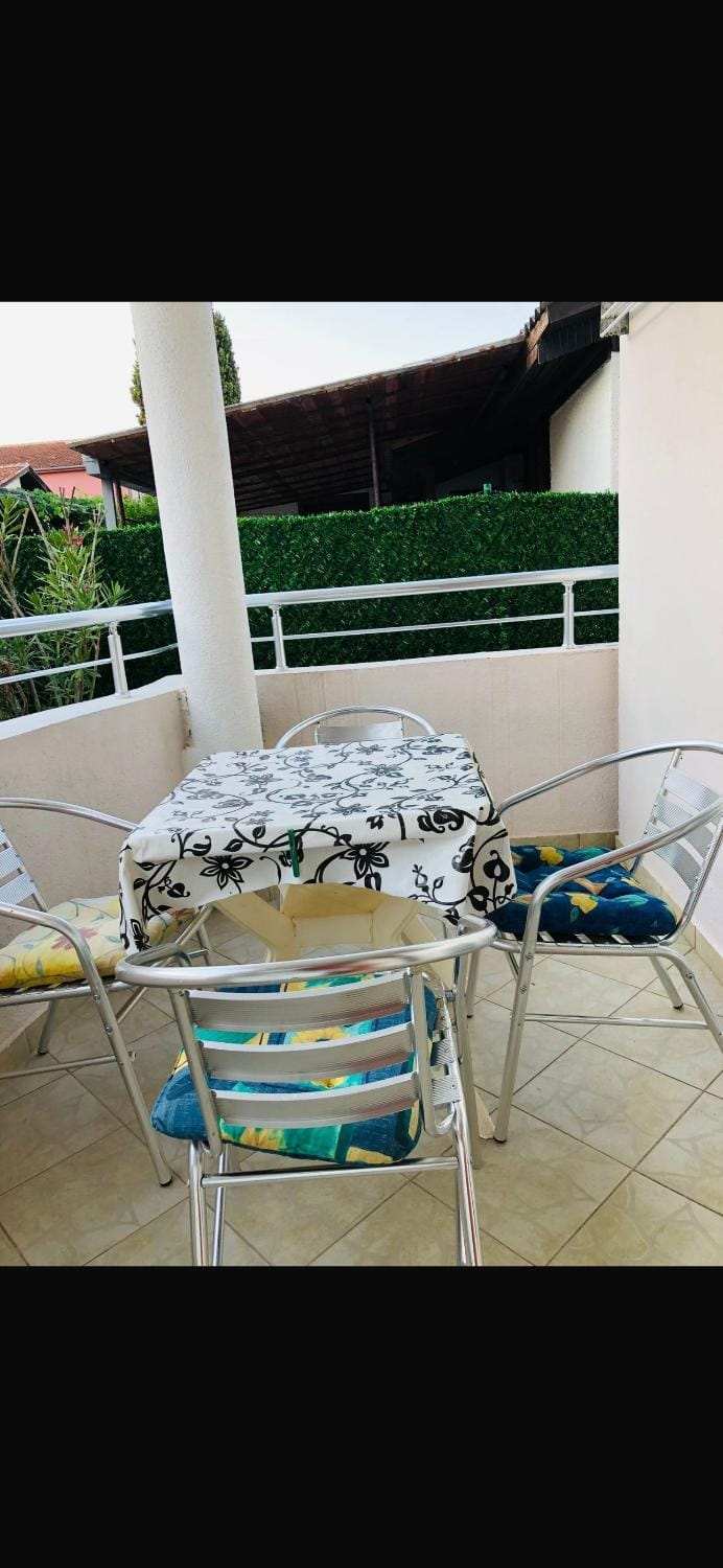 Apartmani Bidž Apartment in Ulcinj Municipality