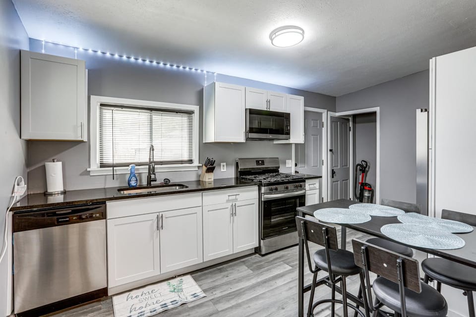 Group-Friendly Toledo Home for Zoo & Game Days House in Toledo