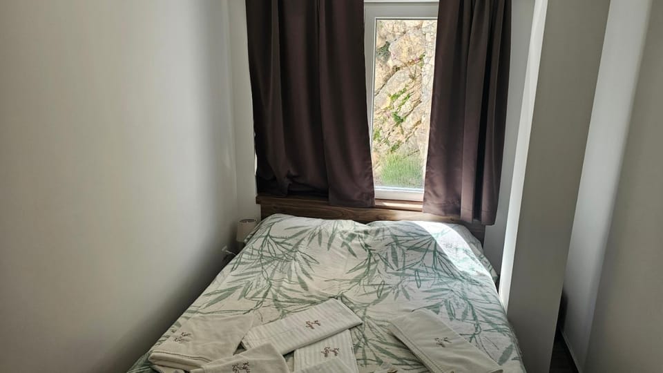 Bed, View (from property/room), Bedroom
