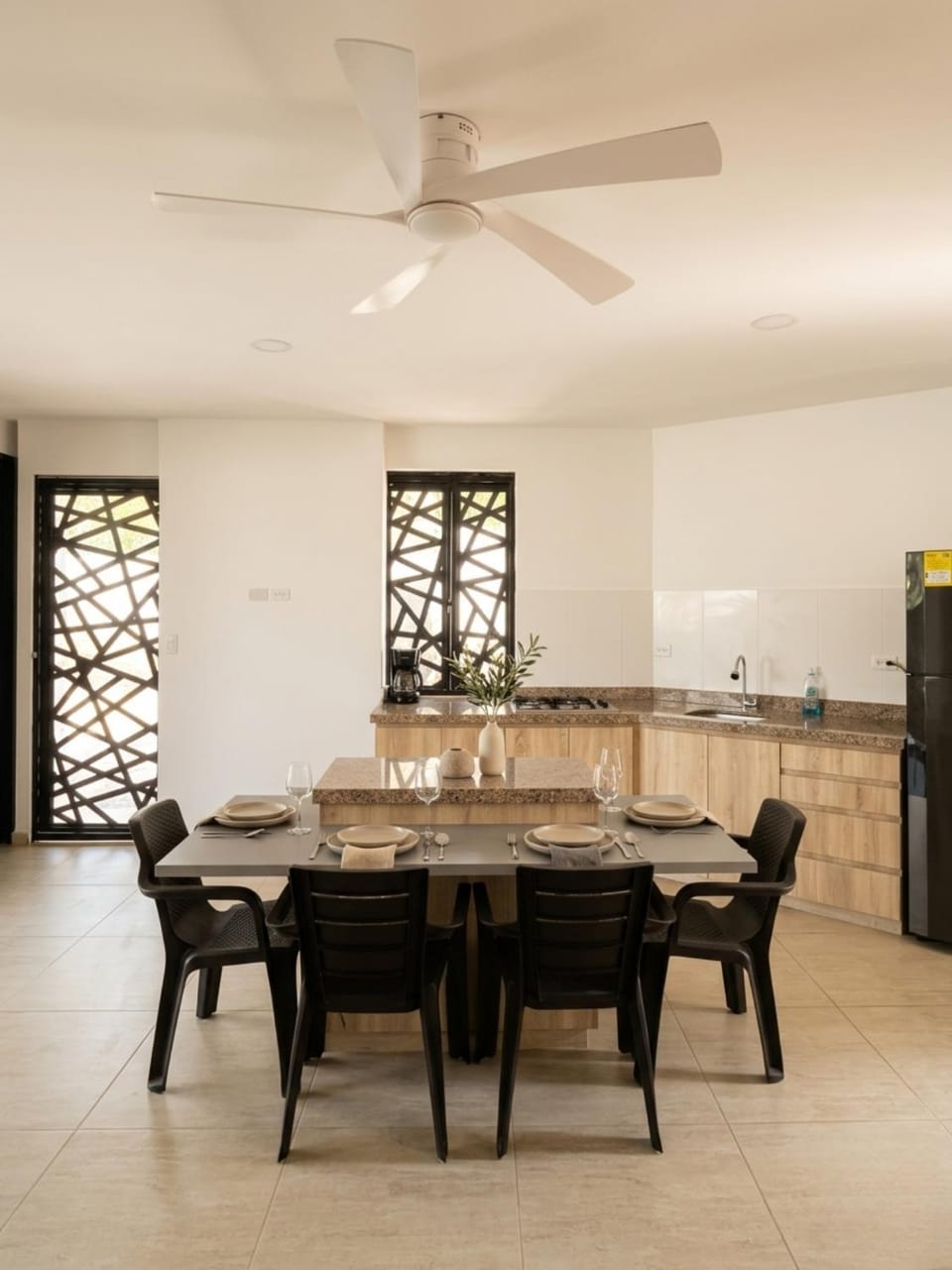 Decorative detail, Dining area, kitchen