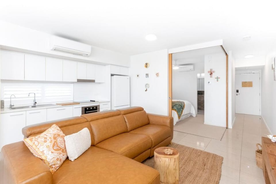Kitchen or kitchenette, Living room, air conditioner
