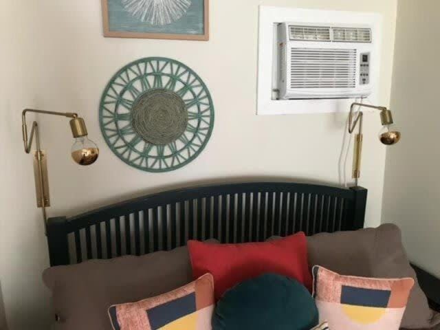 Cozy Lafayette Apartment Free Parking Kitchen & Family Friendly Apartment in Freetown-Port Rico