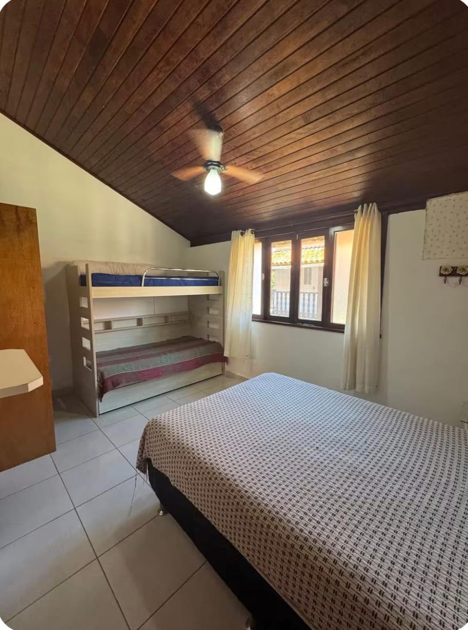 Sua casa de praia no Peró - ótima localização, condomínio familiar House in Cabo Frio